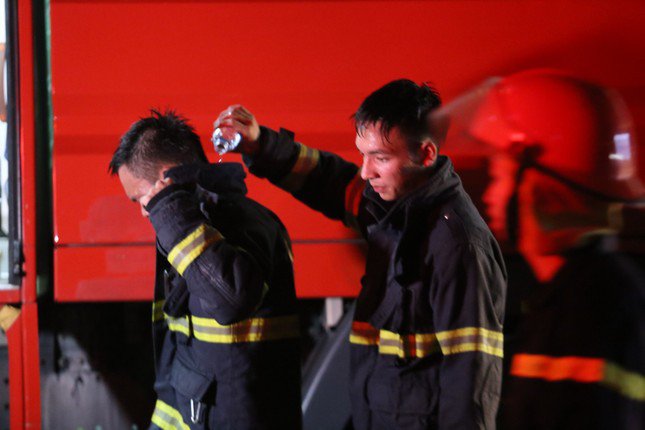 Hồi ức của các chiến sĩ Cảnh sát PCCC nhường mặt nạ phòng độc cho nạn nhân vụ cháy chung cư mini - 5