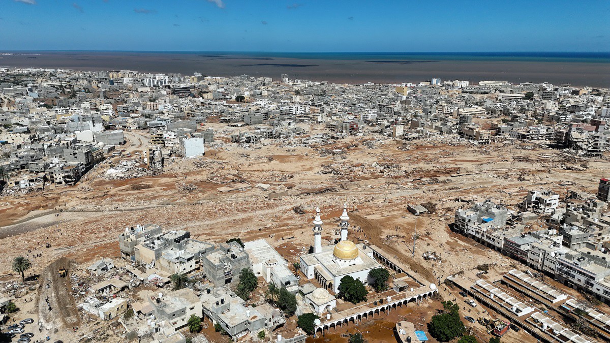 Cảnh tan hoang ở thành phố Derna, nơi từng được mệnh danh là thủ đô văn hóa của Libya. Ảnh: AP