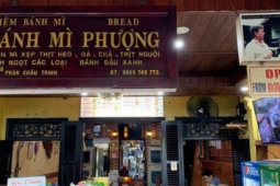 Khu vực sơ chế của tiệm bánh mì Phượng "chưa đảm bảo vệ sinh"