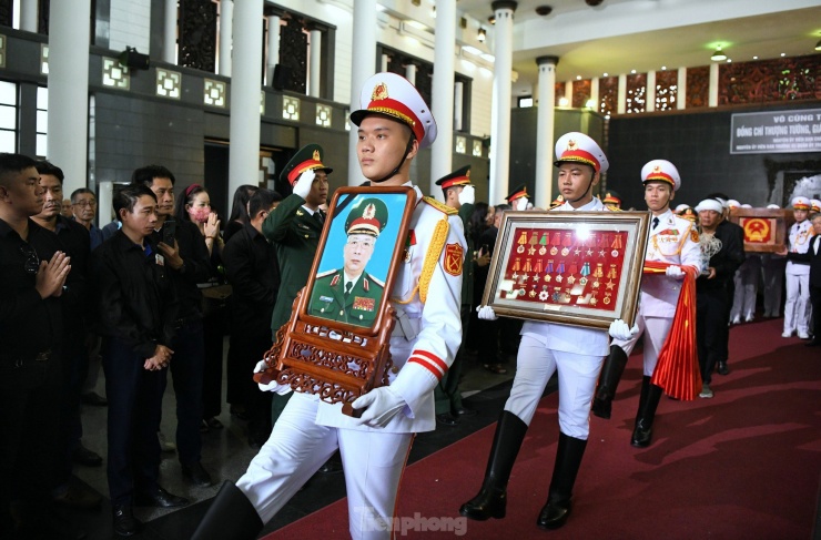 Tiễn biệt Thượng tướng Nguyễn Chí Vịnh - Tấm gương sáng về lòng trung thành với Đảng, Tổ quốc và Nhân dân - 7