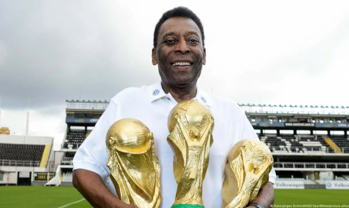 Vua bóng đá Pele là cầu thủ duy nhất trong lịch sử 3 lần vô địch World Cup. ẢNH: DW