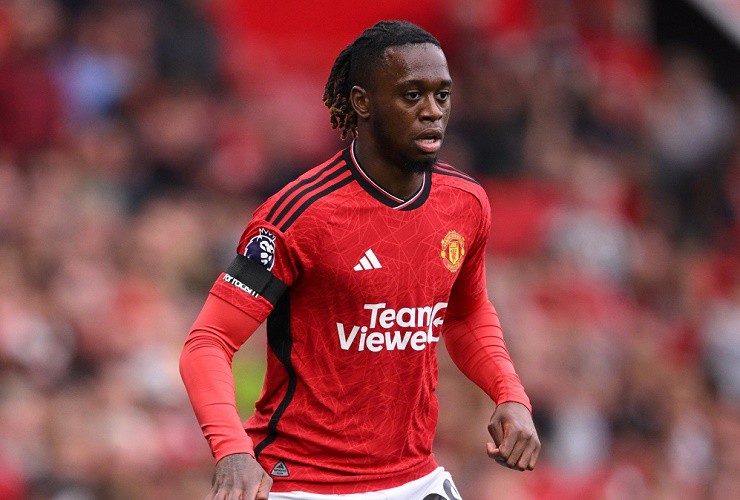 Wan Bissaka dính chấn thương