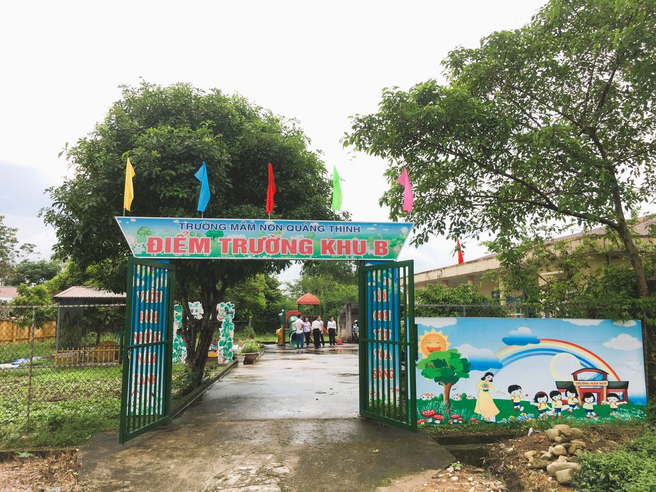 Quảng Ninh: Gần 10 trẻ mầm non nhập viện sau bữa ăn trưa tại trường - Ảnh 1.