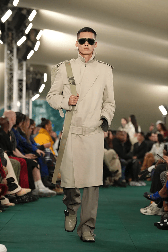 BST mang tương lai vô hạn của Burberry cho mùa hè năm 2024 - 13