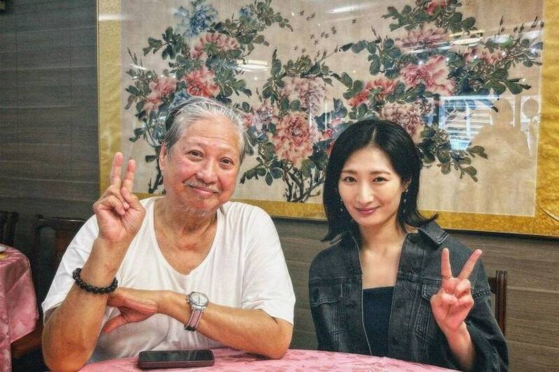 Hồng Kim Bảo 71 tuổi thân thiết với người đẹp Nhật Bản gây xôn xao - 1