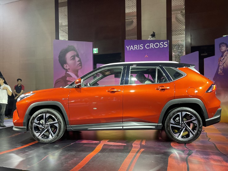 Toyota Yaris Cross hoàn toàn mới ra mắt, giá từ 730 triệu đồng - 9