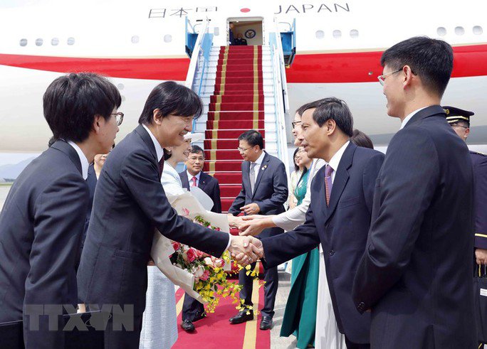 Hoàng Thái tử Nhật Bản và Công nương đến Hà Nội, bắt đầu thăm chính thức Việt Nam - 6