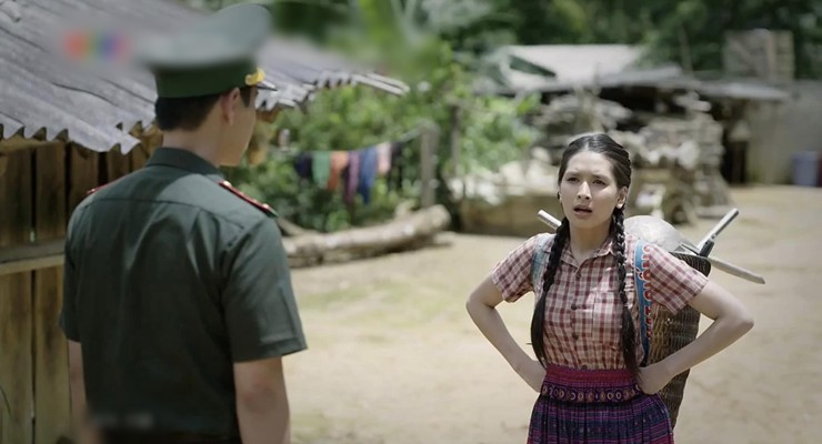 &#34;Cô gái bản Mường Luông&#34; cười xinh như hoa, dù ăn nhiều dáng vẫn nuột nà nhờ điều này - 1