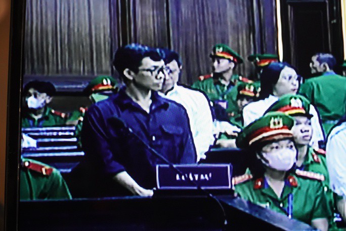 Luật sư đề nghị hoãn phiên xét xử bị cáo Nguyễn Phương Hằng - 2