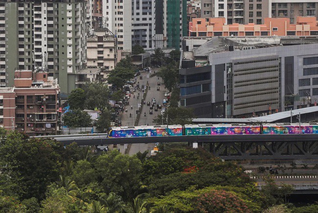 Hệ thống tàu điện ngầm, tàu trên cao đang được xây dựng nhanh chóng ở Mumbai.
