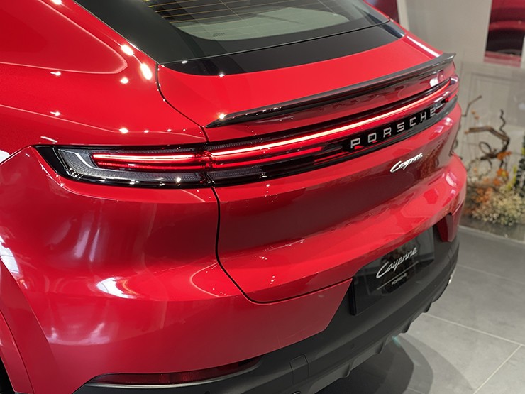 Chi tiết Porsche Cayenne phiên bản nâng cấp mới tại Việt Nam, giá bán từ 5,5 tỷ đồng - 3