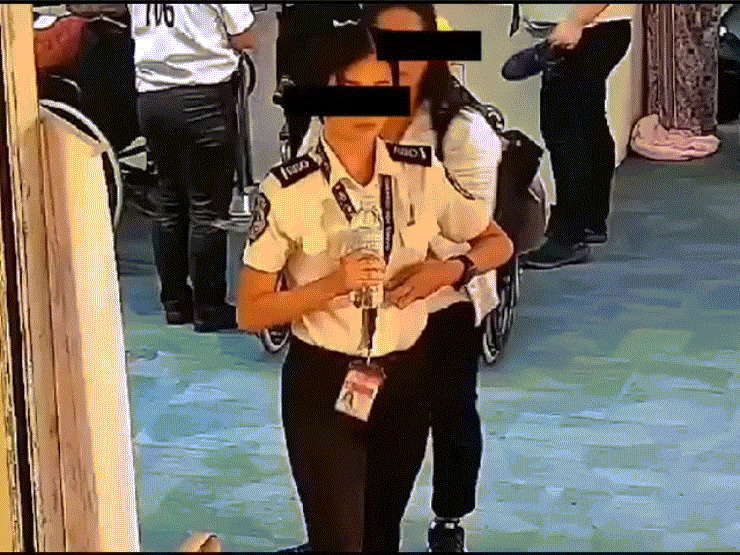 Vìdeo: Nữ nhân viên sân bay Philippines cho cục tiền vào miệng nuốt