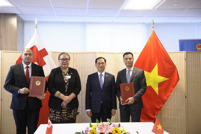 Việt Nam thiết lập quan hệ ngoại giao với quốc gia thứ 193 trên thế giới - 2