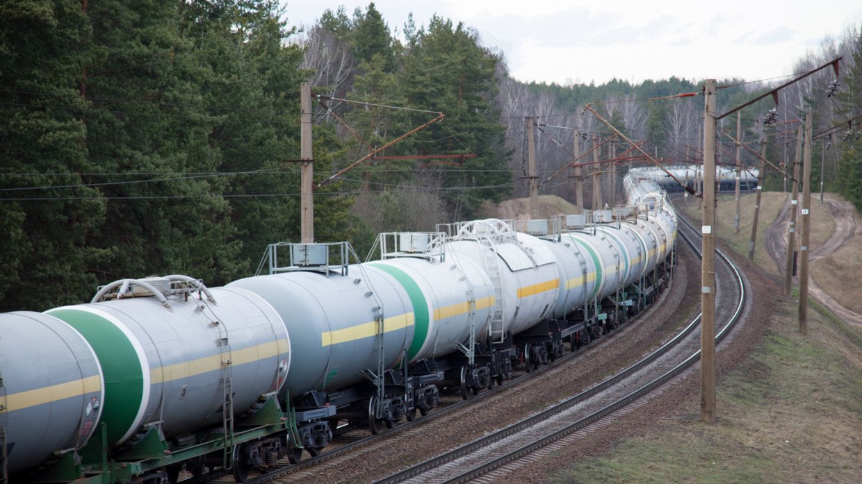 Nga thông báo hạn chế xuất khẩu xăng dầu  - 1