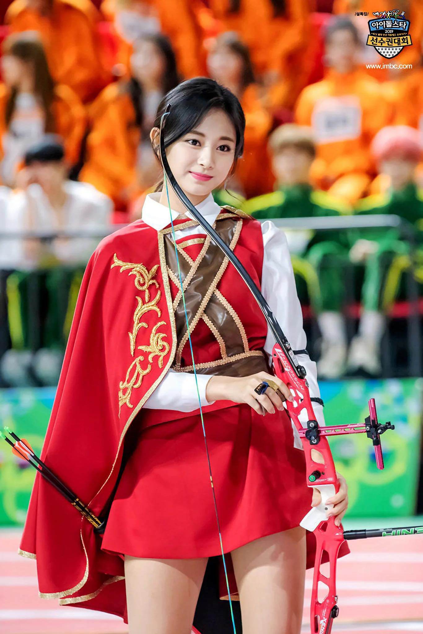 Tzuyu giành danh hiệu "Gương mặt đẹp nhất thế giới 2019" do TC Candler bình chọn.