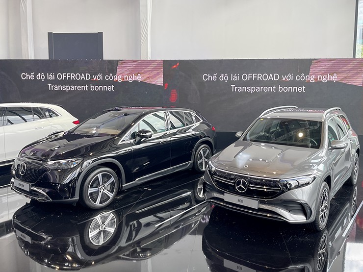 Mercedes-Benz lần đầu giới thiệu bộ 3 xe điện mới tại Việt Nam - 5
