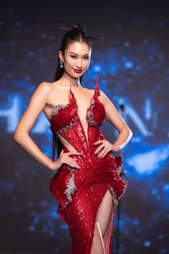 Hậu trường ảnh áo tắm nóng bỏng của Miss Universe Vietnam hot 