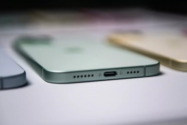 Sẽ ra sao nếu dùng cáp USB-C từ smartphone Trung Quốc để sạc iPhone 15? - 1