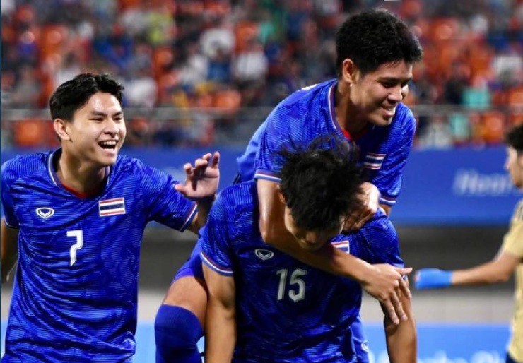 1 điểm trước U23 Kuwait giúp U23 Thái Lan giành quyền đi tiếp