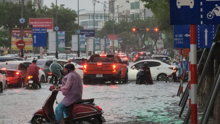 Chuyên gia 'bắt bệnh' hiện tượng ngập ở Đà Nẵng - 2