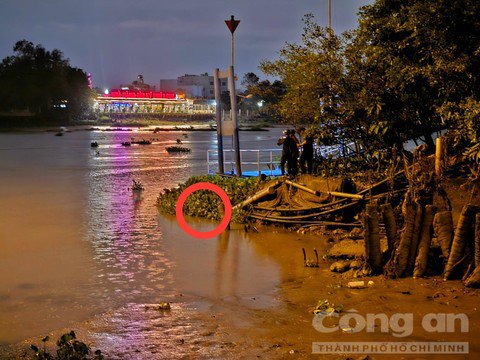 Vụ phát hiện bé gái tử vong trên sông Sài Gòn: Tìm thấy thi thể người mẹ - 1