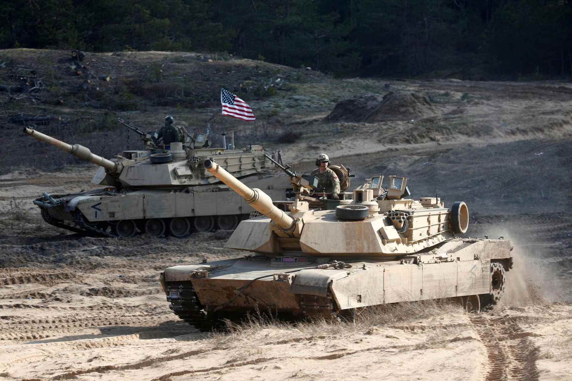 Lô siêu tăng M1 Abrams đầu tiên của Mỹ tới Ukraine - 1