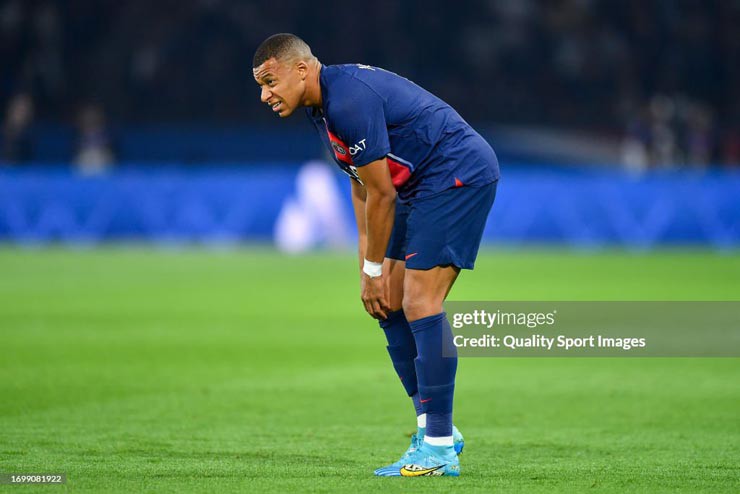 PSG trả giá đắt: Mbappe chấn thương, dễ nghỉ trận gặp Newcastle cúp C1 - 10