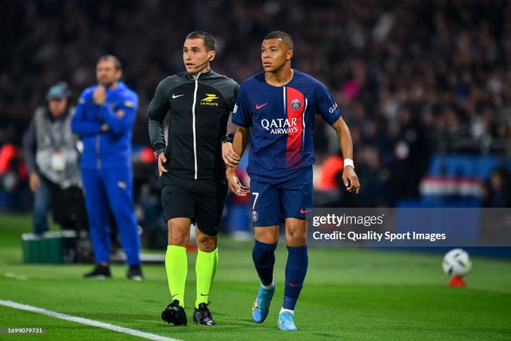 PSG trả giá đắt: Mbappe chấn thương, dễ nghỉ trận gặp Newcastle cúp C1 - 8