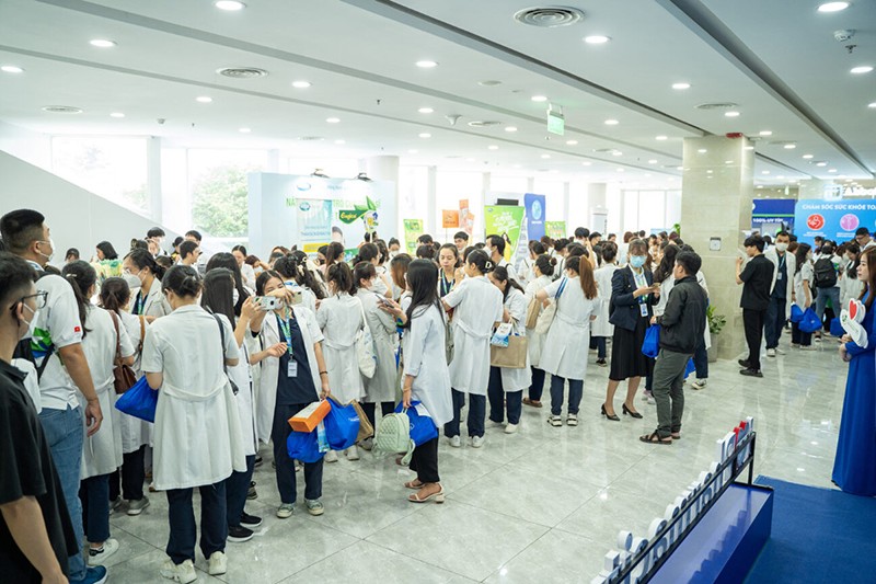 Pharmacity phối hợp cùng Bệnh viện quân y 175 tổ chức kỷ niệm ngày dược sĩ thế giới - 2
