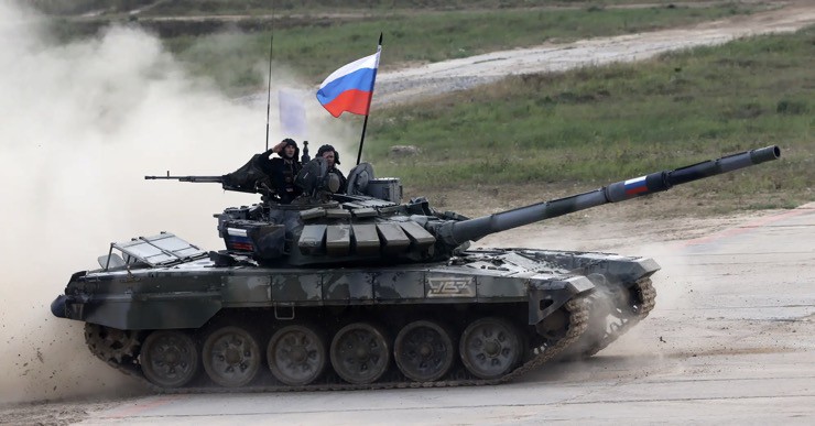 Video: Khoảnh khắc Ukraine UAV phát hiện xe tăng T-72 khác thường của Nga trên chiến trường - 1