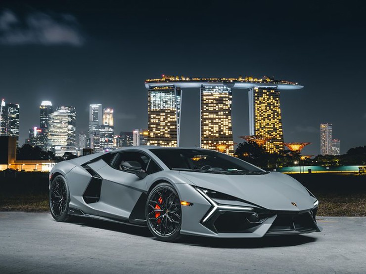 Siêu xe Lamborghini Revuelto có mặt tại thị trường châu Á, có giá bán hơn 43 tỷ đồng - 3