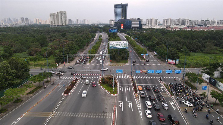 Tổng diện tích 930ha, bao gồm khu đô thị mới (770ha) và khu tái định cư (160ha).&nbsp;
