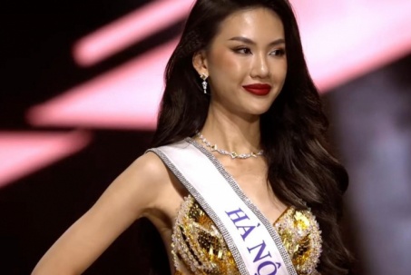 Bùi Quỳnh Hoa đăng quang Miss Universe Vietnam