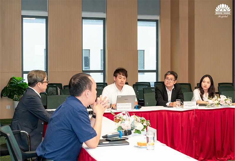 BVĐK Hồng Ngọc hợp tác với Giáo sư Nhật Bản đưa phương pháp thay khớp gối không cắt gân cơ về Việt Nam - 3