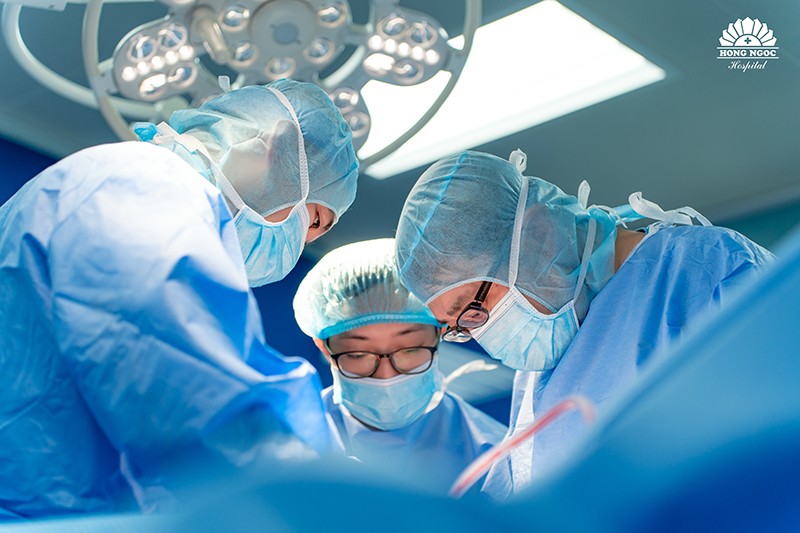 ホンゴック総合病院が日本人教授と協力し、腱切除術を必要としない膝関節形成術をベトナムに導入 - 2