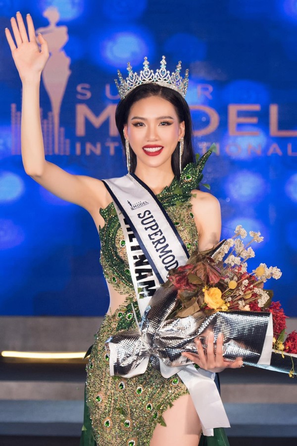 Miss Universe Vietnam 2023 sở hữu số đo "chuẩn mẫu", từng ngất trên sàn diễn vì nhịn ăn - 1