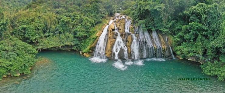 Thác nước tuyệt đẹp ở Quảng Trị hút khách tới &#39;chữa lành&#39;, ăn đặc sản lạ, ngon - 8