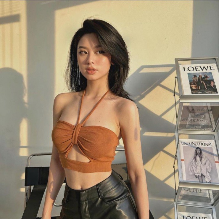 Hot girl tạp hóa diện bikini họa tiết lạ, đốt mắt netizen - 6