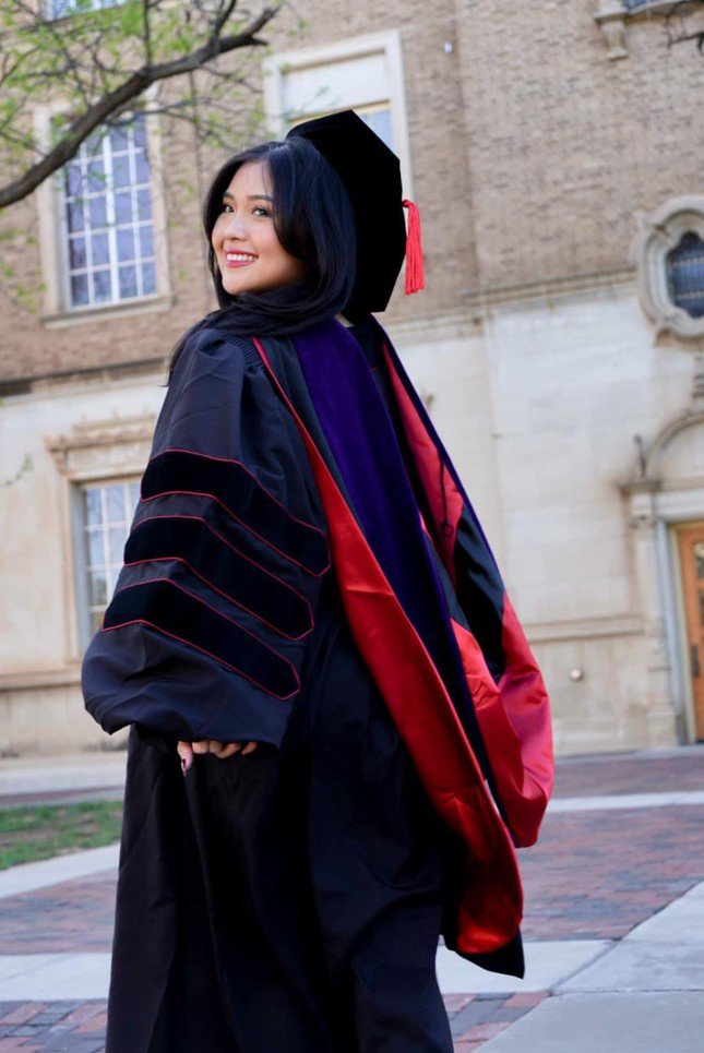 Cô gái gốc Việt đạt điểm top 1% kỳ thi luật sư ở Mỹ, tốt nghiệp sớm bằng xuất sắc - 6