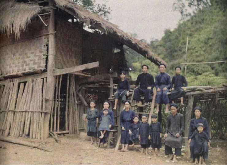 Một gia đình ở Lạng Sơn. Ảnh chụp năm1915