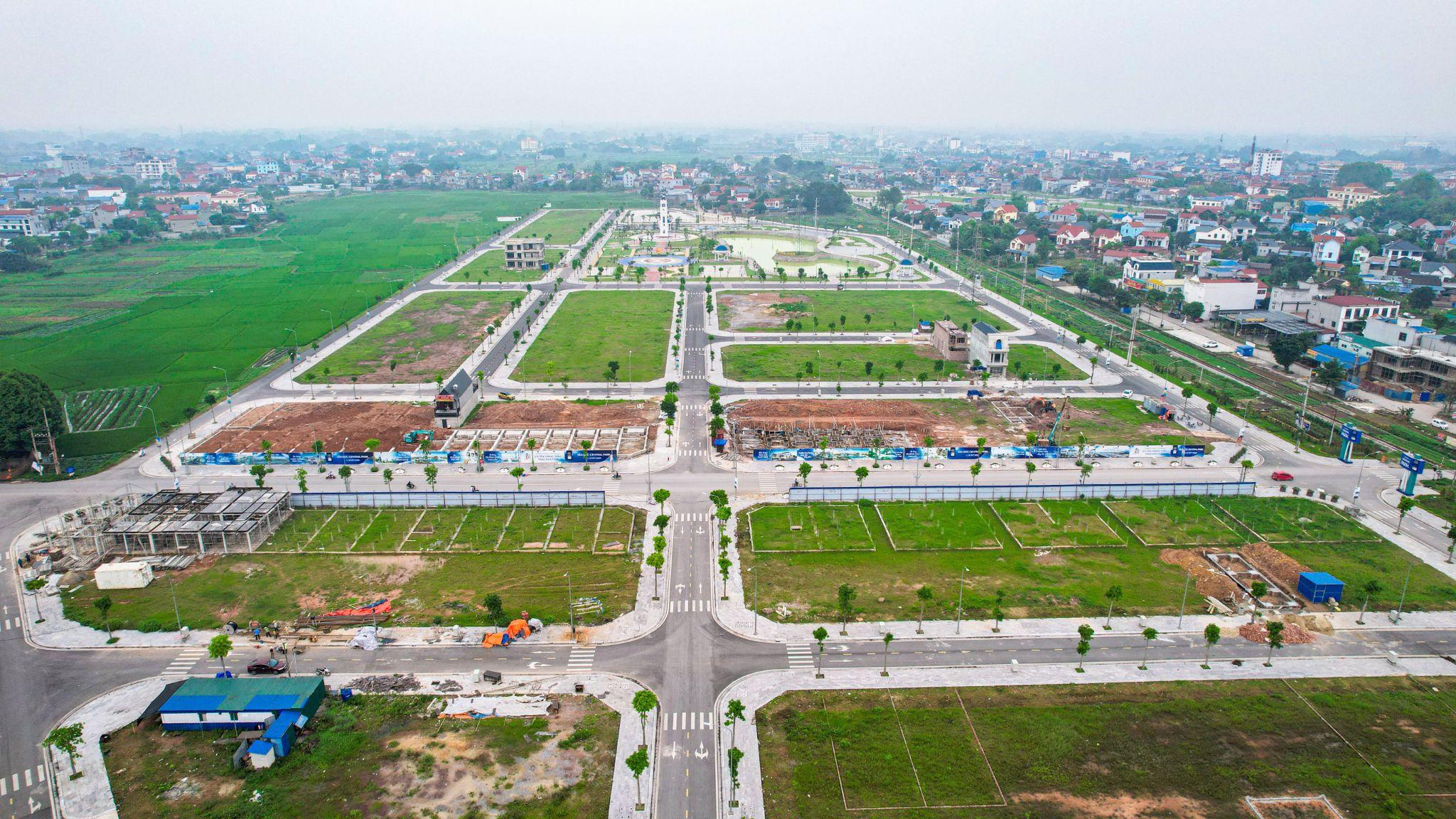 Hình ảnh những căn nhà đầu tiên xây dựng tại Tấn Đức Central Park. Ảnh: Tấn Đức