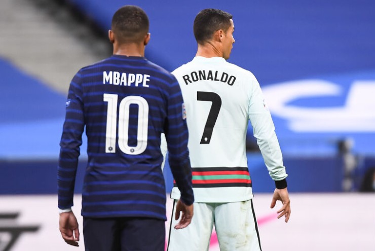 Mbappe nóng lòng muốn đối đầu với Ronaldo