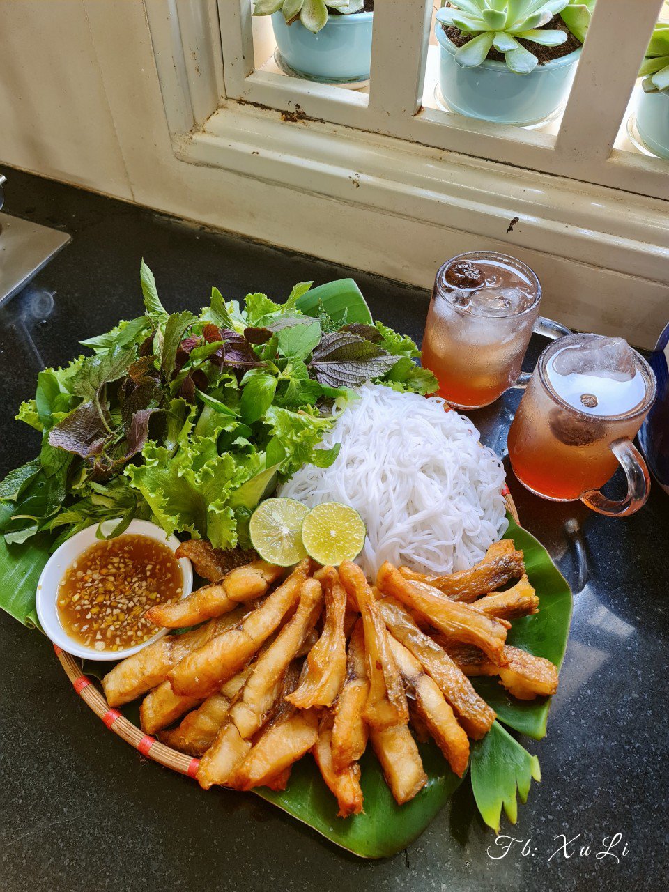 Bún cá chấm