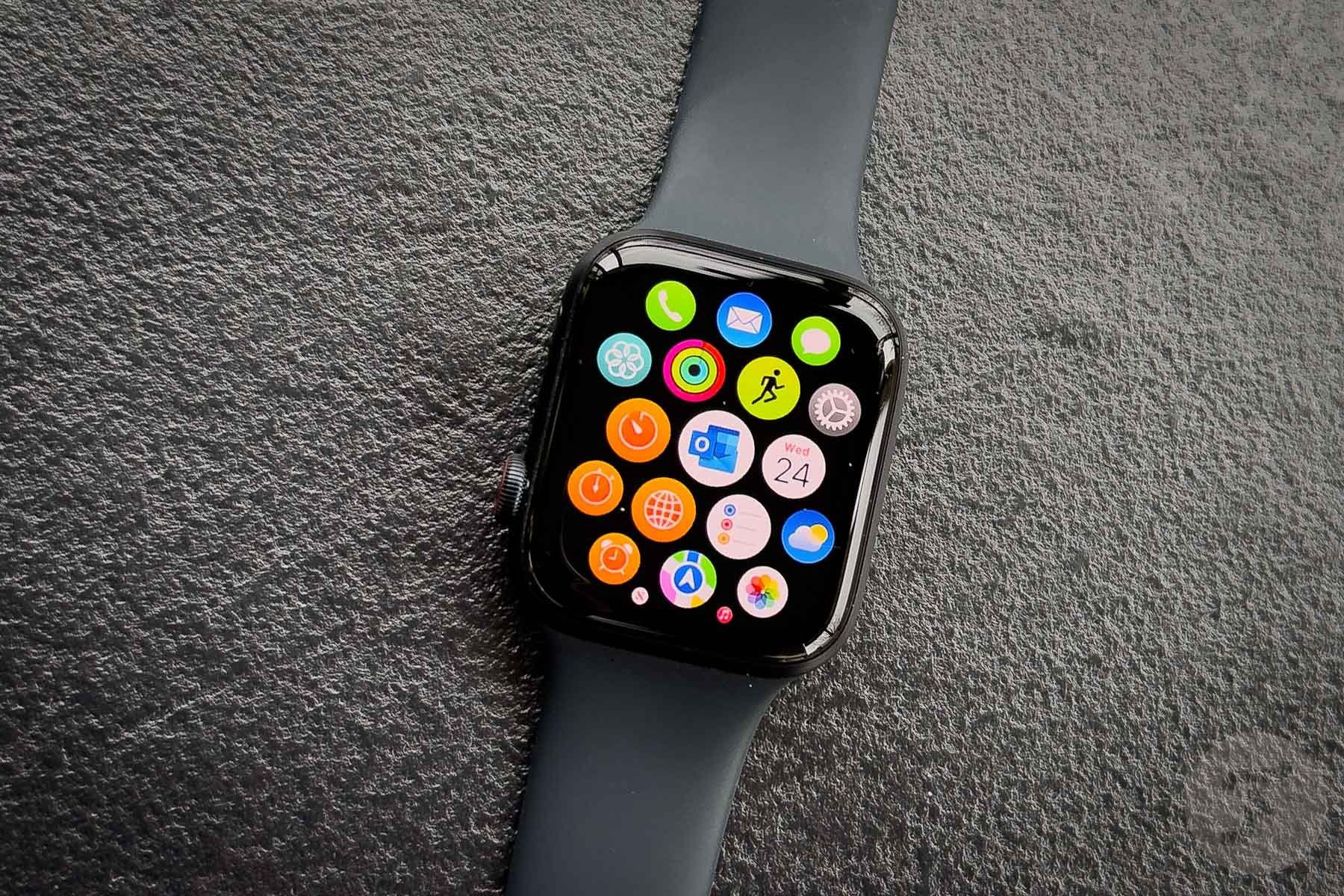 Apple's current aluminum Watch SE model