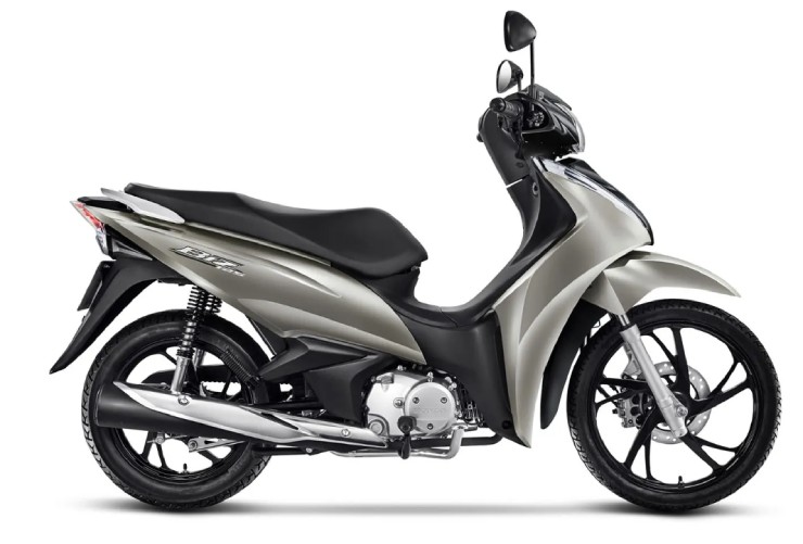 2024 Honda Biz 125&nbsp;còn được trang bị công nghệ giúp xe có thể tiêu thụ được cả loại xăng thông thường và xăng sinh học ethanol.
