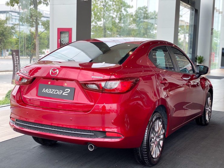 Mazda2: Xế nhập khẩu giá hời từ 408 triệu đồng tại Việt Nam - 2