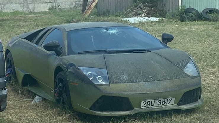 Siêu xe Lamborghini Murcielago bị tiêu hiểu tại Việt Nam - 1