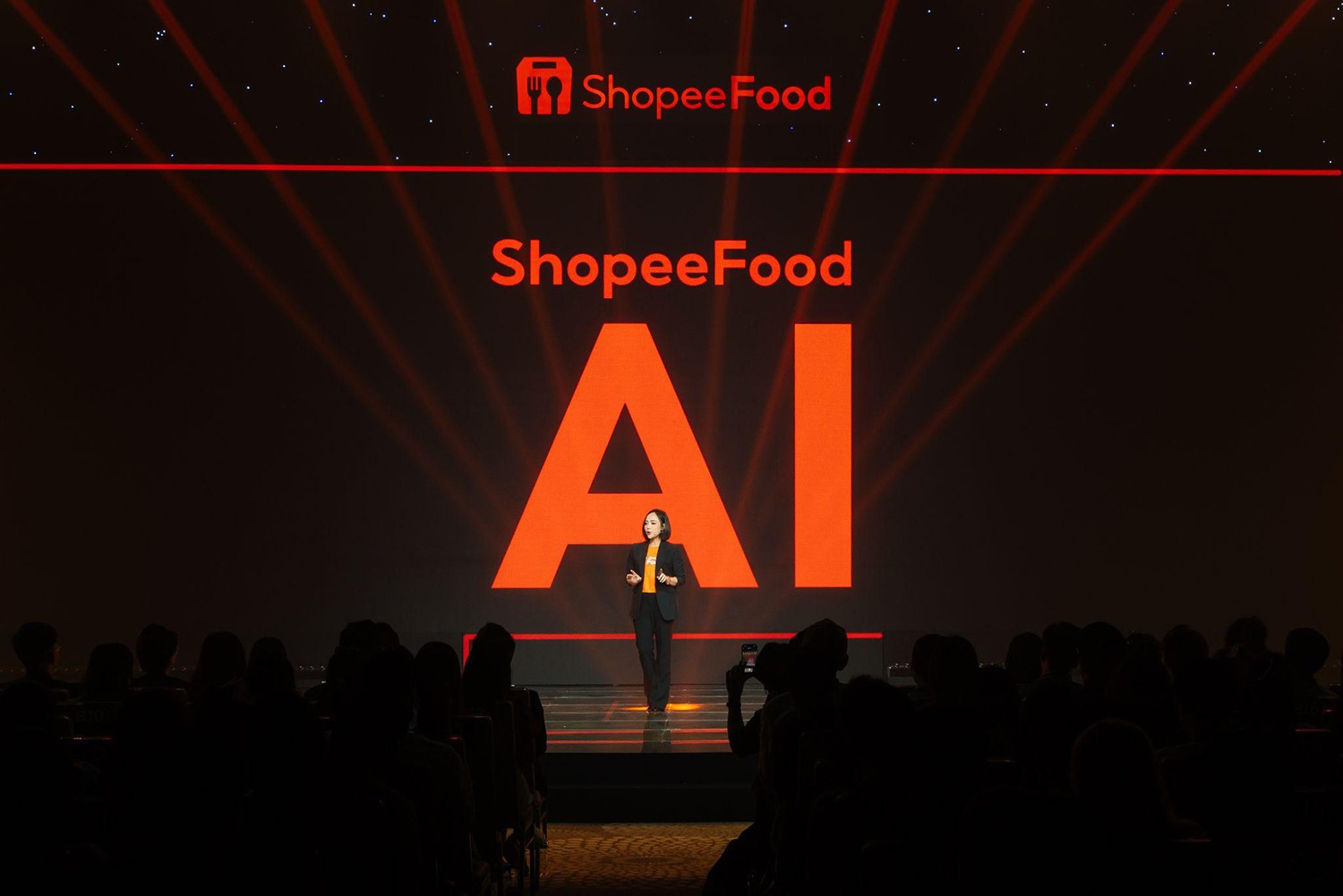 Thanks to the application of AI in online food ordering service, ShopeeFood has recorded many impressive results.