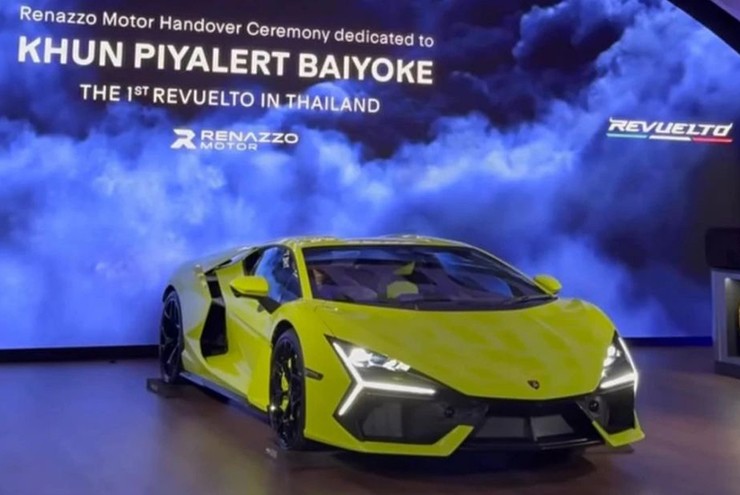 Lamborghini Revuelto đầu tiên bàn giao tới khách hàng, giá 33 tỷ đồng