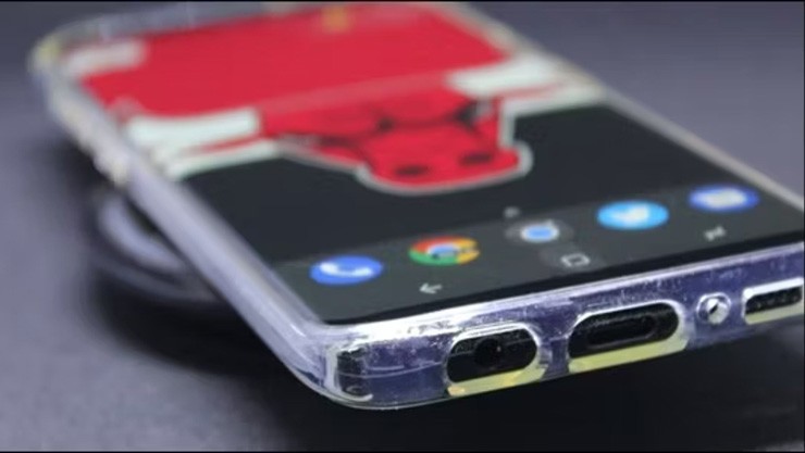 Xiaomi đưa ra lý do rất thuyết phục để tháo ốp lưng khỏi smartphone